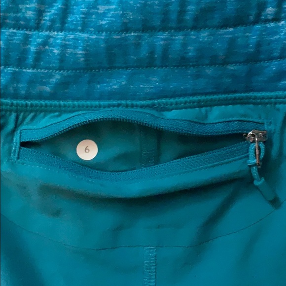 blue/green lululemon shorts - Picture 6 of 6